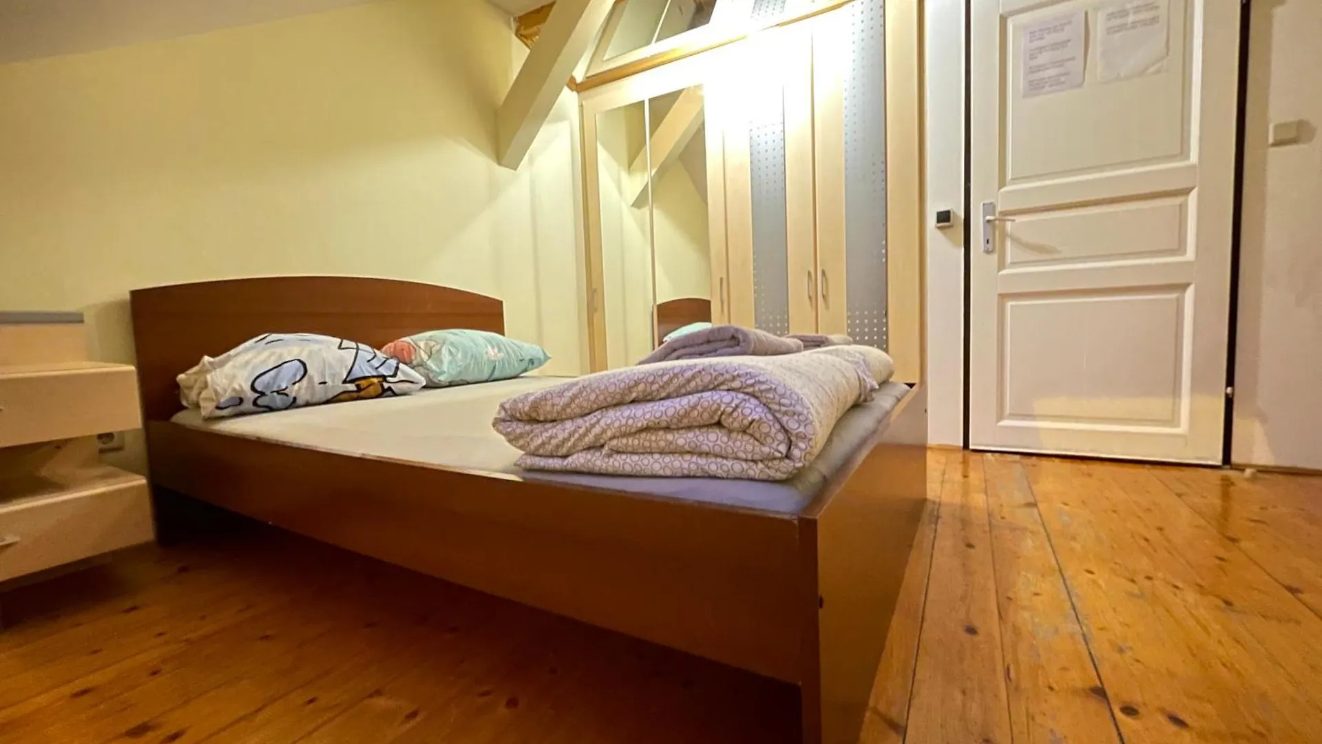 Homestay Schoepfwerk Hostel 10 Vienna