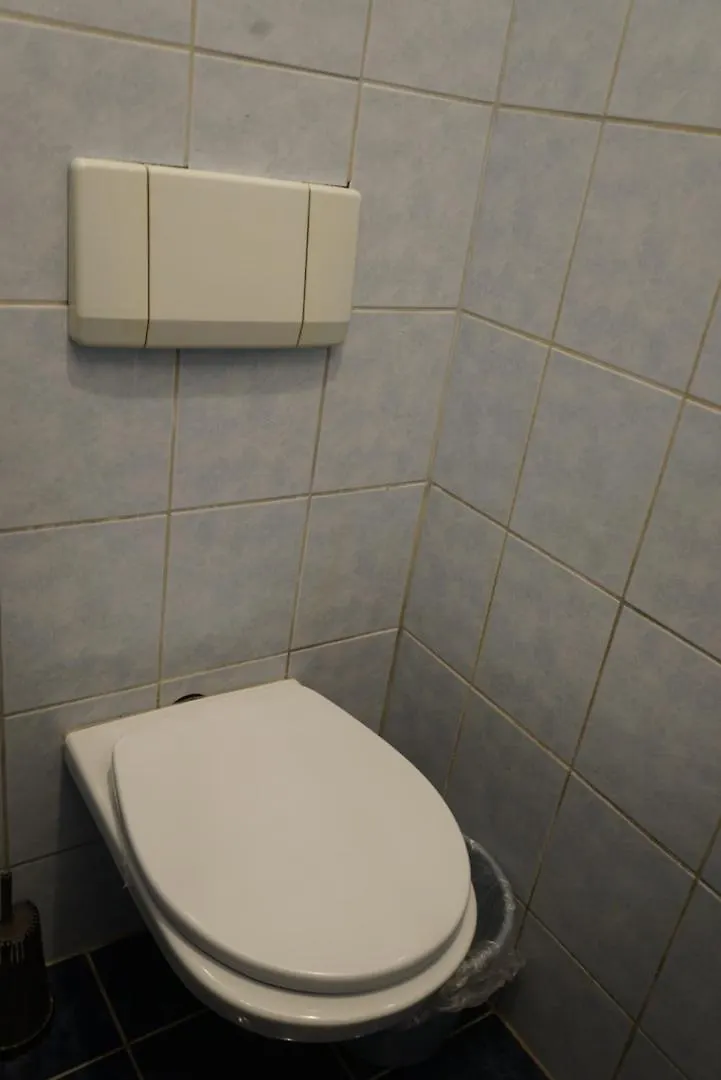 Schoepfwerk Hostel 10 Wien Privatunterkunft